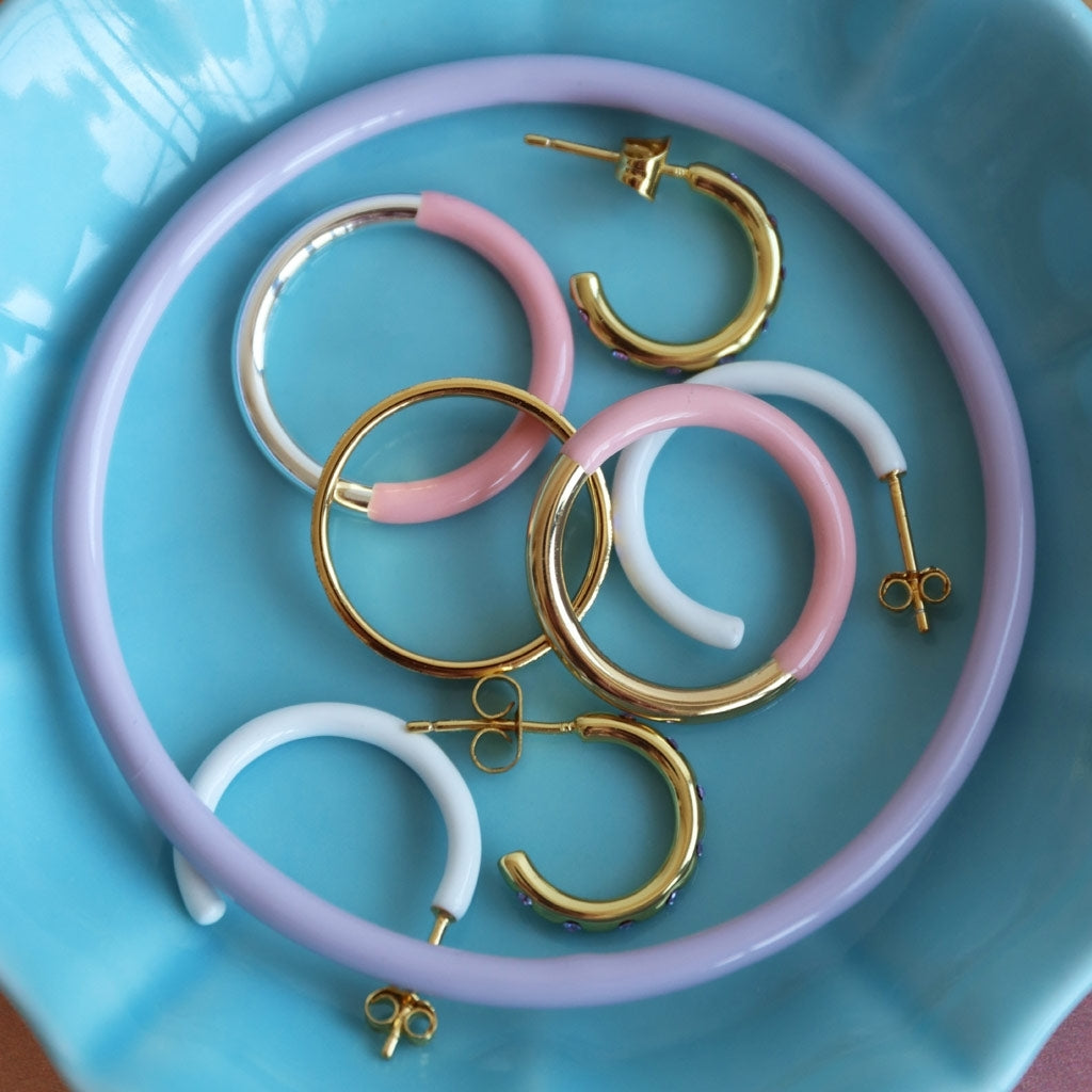 LULU Copenhagen Color Hoops Medium pair Hoops White