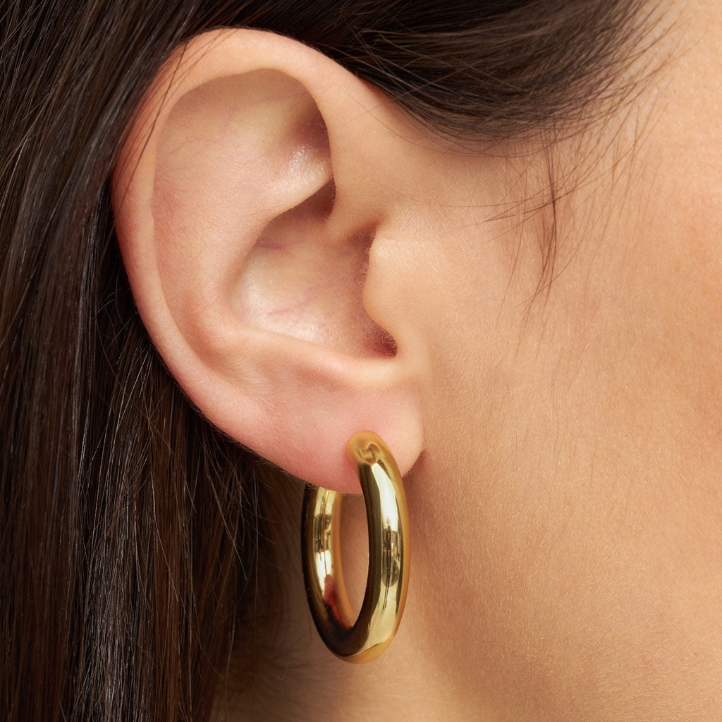 LULU Copenhagen Non Hoops Chunky Medium pair Hoops Gold plated