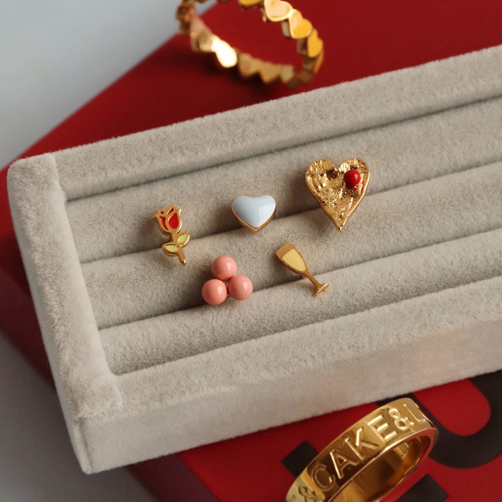 LULU Copenhagen Sweet Heart earring 1 pcs Ear stud, 1 pcs Passion Red
